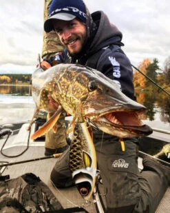 Strike Pro Trueglide Guppie 13,5cm 120g -Angelbedarf Geschäft 29 EG208 TR001r 3